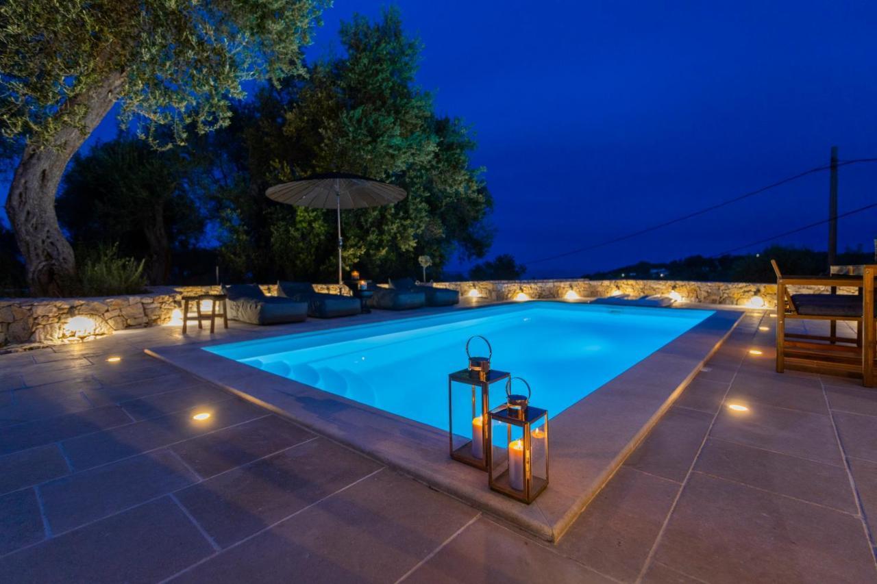 Entire Filitsa's Stonehouse In Paxos With Pool בית נופש גאיוס
